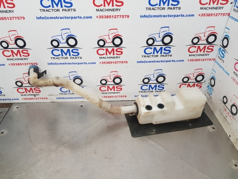 New Holland Case Maxxum Windshield Washer Reservoir 87638112, 87470604 - مساحة الزجاج الأمامي - آلات زراعية: صورة 2 New Holland Case Maxxum Windshield Washer Reservoir 87638112, 87470604 - مساحة الزجاج الأمامي - آلات زراعية: صورة 2