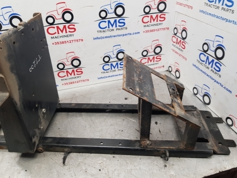 New Holland Case Puma 145, T7.200 Hood Support Assy 84337706, 84485123, 84268312 - غطاء السيارة - جرار: صورة 3 New Holland Case Puma 145, T7.200 Hood Support Assy 84337706, 84485123, 84268312 - غطاء السيارة - جرار: صورة 3