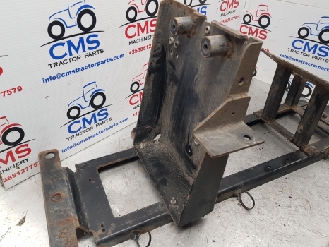 New Holland Case Puma 145, T7.200 Hood Support Assy 84337706, 84485123, 84268312 - غطاء السيارة - جرار: صورة 2 New Holland Case Puma 145, T7.200 Hood Support Assy 84337706, 84485123, 84268312 - غطاء السيارة - جرار: صورة 2