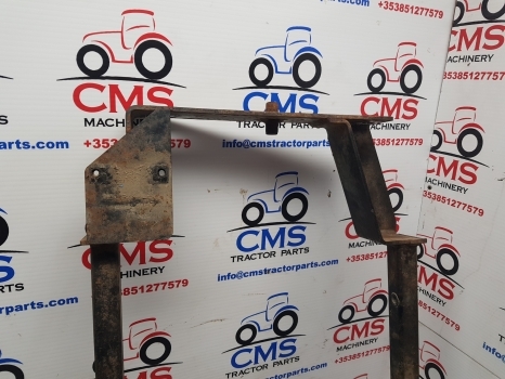 New Holland Case Puma T6000, T7 T7.200 Hood Bonnet Support 84148993, 84355109 - غطاء السيارة - جرار: صورة 3 New Holland Case Puma T6000, T7 T7.200 Hood Bonnet Support 84148993, 84355109 - غطاء السيارة - جرار: صورة 3