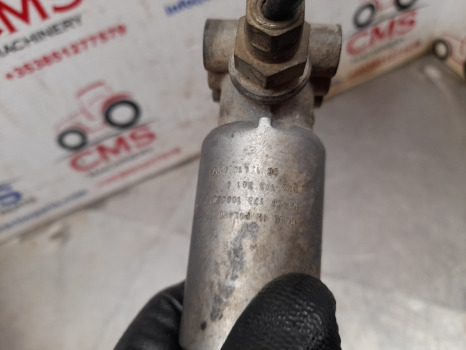 New Holland Case T7, Tm, 60, Puma, Mxu Ser Valve 4721737010, 82006252, 84359255 - أجزاء الفرامل: صورة 4 New Holland Case T7, Tm, 60, Puma, Mxu Ser Valve 4721737010, 82006252, 84359255 - أجزاء الفرامل: صورة 4