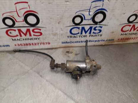 New Holland Case T7, Tm, 60, Puma, Mxu Ser Valve 4721737010, 82006252, 84359255 - أجزاء الفرامل: صورة 1 New Holland Case T7, Tm, 60, Puma, Mxu Ser Valve 4721737010, 82006252, 84359255 - أجزاء الفرامل: صورة 1
