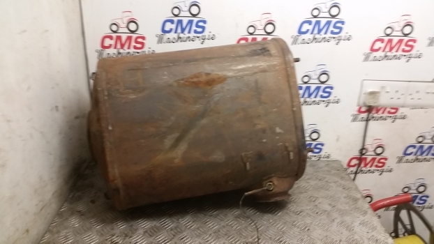 New Holland T5.100, T5.110, T5.120 Muffler, Catalytic Silencer 47737254 - علبة العادم - جرار: صورة 1 New Holland T5.100, T5.110, T5.120 Muffler, Catalytic Silencer 47737254 - علبة العادم - جرار: صورة 1