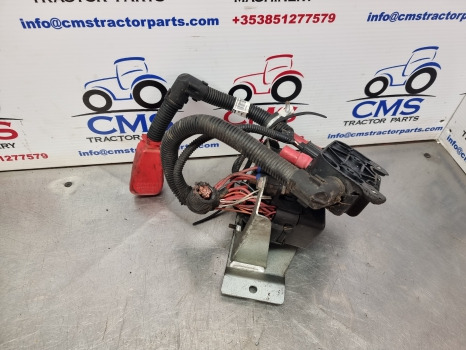 New Holland T5.120, T5 Series, Battery Wiring With Fuse Box 47866255, 87716664 - كابلات/ ضفيرة الأسلاك: صورة 1 New Holland T5.120, T5 Series, Battery Wiring With Fuse Box 47866255, 87716664 - كابلات/ ضفيرة الأسلاك: صورة 1