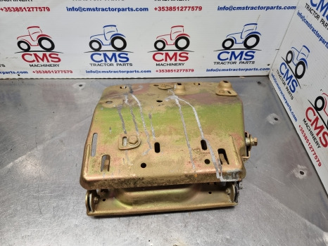 New Holland T6, T7, Tsa, T6000 Ser, Passenger Seat Frame 84250410 - مقعد: صورة 4 New Holland T6, T7, Tsa, T6000 Ser, Passenger Seat Frame 84250410 - مقعد: صورة 4
