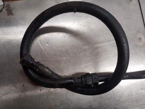 New Holland T7.200, T7.170, T7.185, T7210 Front Axle Suspension Pipe 84339939 - نظام التعليق - جرار: صورة 4 New Holland T7.200, T7.170, T7.185, T7210 Front Axle Suspension Pipe 84339939 - نظام التعليق - جرار: صورة 4