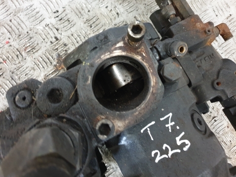 New Holland T7, T7.225 Autocommand Rextroth Hydraulic Pump 84353124, 15279816 - مضخة هيدروليكية - جرار: صورة 3 New Holland T7, T7.225 Autocommand Rextroth Hydraulic Pump 84353124, 15279816 - مضخة هيدروليكية - جرار: صورة 3