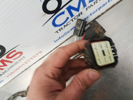 New Holland T7040, T6000, T7000, Ac Wiring Loom 87395315, 84194119 - كابلات/ ضفيرة الأسلاك: صورة 2 New Holland T7040, T6000, T7000, Ac Wiring Loom 87395315, 84194119 - كابلات/ ضفيرة الأسلاك: صورة 2