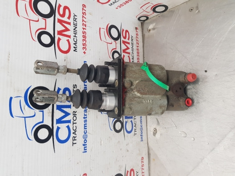 اسطوانة الفرامل - آلات زراعية New Holland T7040, T7.260 Brake Master Cylinder 87315873, 87754484, 47777898: صورة 8