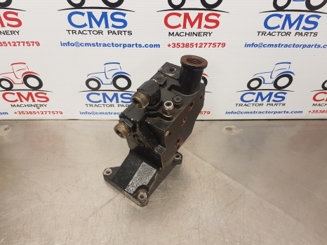 New Holland T7040, T7030, T7050, Case Puma Hydraulic Body Valve 47136304 - صمام هيدروليكي - جرار: صورة 1 New Holland T7040, T7030, T7050, Case Puma Hydraulic Body Valve 47136304 - صمام هيدروليكي - جرار: صورة 1