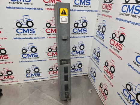 New Holland Tm Series Tm150, Tm130, Tm140, Tm155 Cab Interior Panel Rhs 82017218 - الكابينة والداخلية: صورة 1 New Holland Tm Series Tm150, Tm130, Tm140, Tm155 Cab Interior Panel Rhs 82017218 - الكابينة والداخلية: صورة 1