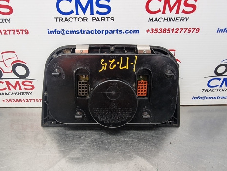 New Holland Tm, Tm135 Series Instrument Cluster, Clocks 82024007, 87749728 - النظام الكهربائي: صورة 3 New Holland Tm, Tm135 Series Instrument Cluster, Clocks 82024007, 87749728 - النظام الكهربائي: صورة 3