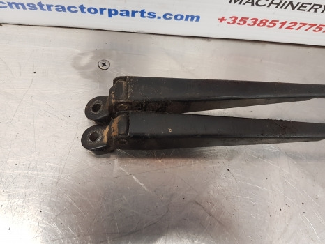 New Holland Tm120, 140 Case Mxm Front Windshield Wiper 82942149, 81875804 - مساحة الزجاج الأمامي - آلات زراعية: صورة 5 New Holland Tm120, 140 Case Mxm Front Windshield Wiper 82942149, 81875804 - مساحة الزجاج الأمامي - آلات زراعية: صورة 5