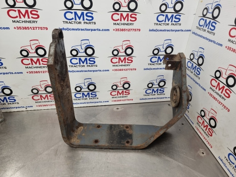 New Holland Tm155, Tm140, Tm165, 8360, Tm, 60, Cab Suspension Bracket 82021166 - نظام تعليق الكابينة: صورة 1 New Holland Tm155, Tm140, Tm165, 8360, Tm, 60, Cab Suspension Bracket 82021166 - نظام تعليق الكابينة: صورة 1