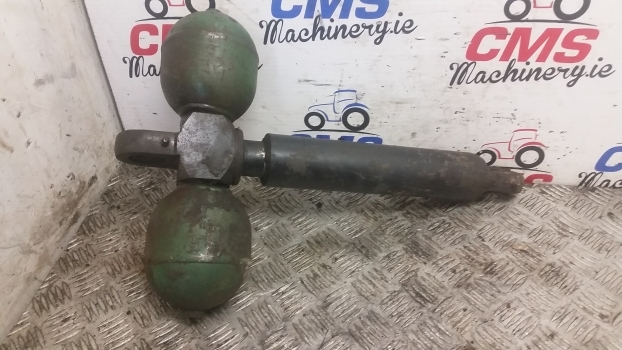 Old Stock Old Stock Front Axle Suspension Cylinder Ram - نظام التعليق - جرار: صورة 4 Old Stock Old Stock Front Axle Suspension Cylinder Ram - نظام التعليق - جرار: صورة 4