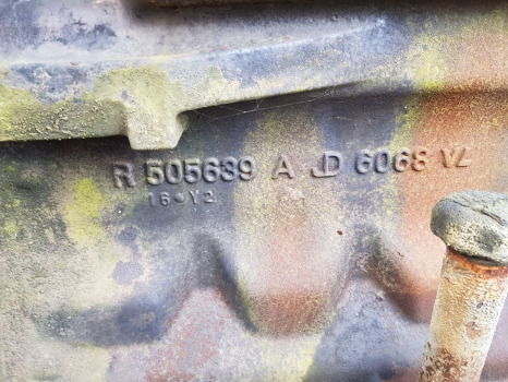 Renault Claas Ares Engine Block, Cylinder Head, Crankshaft Nut R505639, Jd6068vl - المحرك و قطع الغيار: صورة 3 Renault Claas Ares Engine Block, Cylinder Head, Crankshaft Nut R505639, Jd6068vl - المحرك و قطع الغيار: صورة 3