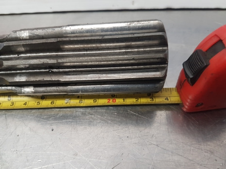 Same Dorado 85, Lamborghini, Deutz, Rear Axle Half Shaft Long 0.009.7205.0/10 - المحور الخلفي: صورة 4 Same Dorado 85, Lamborghini, Deutz, Rear Axle Half Shaft Long 0.009.7205.0/10 - المحور الخلفي: صورة 4