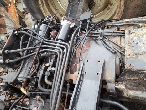 Valtra 6400 Transmission Gearbox Complete Tb 0238, A010822 - صندوق التروس - جرار: صورة 2 Valtra 6400 Transmission Gearbox Complete Tb 0238, A010822 - صندوق التروس - جرار: صورة 2