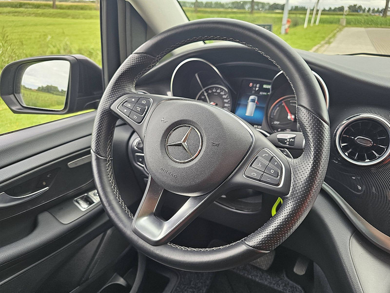 حافلة صغيرة, حافلة كهربائية Mercedes-Benz EQV 300 L3 XL 8-Pers Mbux: صورة 10