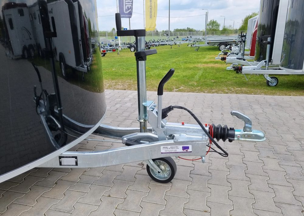 DEBON Furgon C500 ALU + drzwi boczne - مقطورة بصندوق مغلق: صورة 4 DEBON Furgon C500 ALU + drzwi boczne - مقطورة بصندوق مغلق: صورة 4
