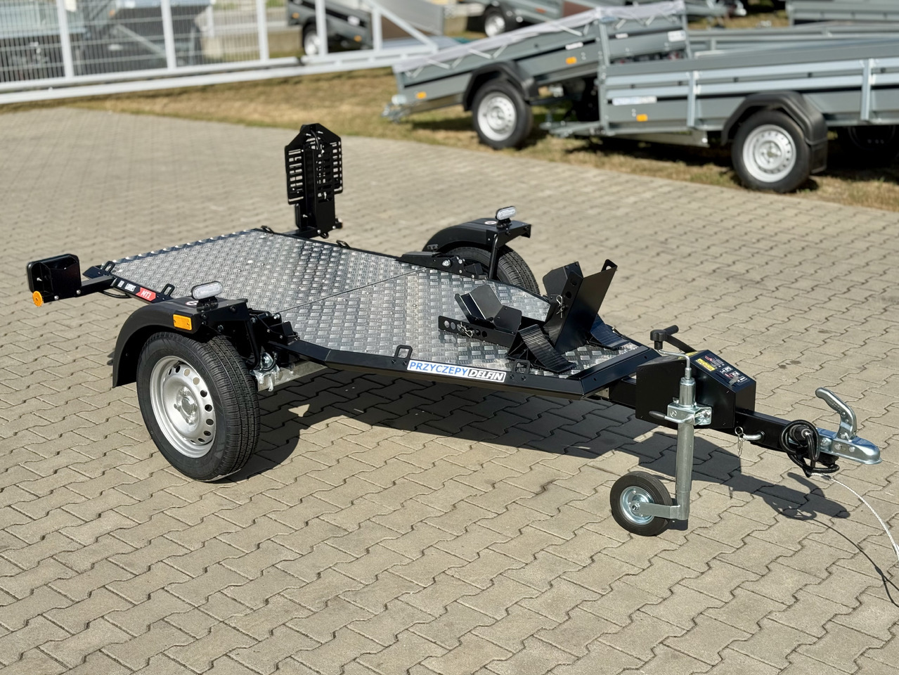 LORRIES MT-1 - przyczepa do przewozu 1 motocykla - مقطورة دراجة نارية: صورة 3 LORRIES MT-1 - przyczepa do przewozu 1 motocykla - مقطورة دراجة نارية: صورة 3