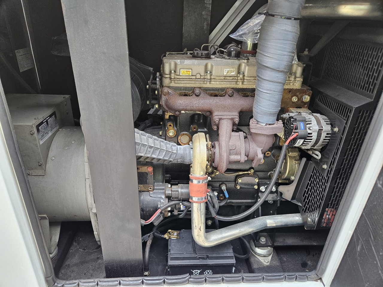 HGI 100KVA PERKINS GENERATOR DIESEL SILENT RENTAL SPECIFICATION HGI 100KVA PERKINS GENERATOR DIESEL SILENT RENTAL SPECIFICATION - آلات أخرى: صورة 3 HGI 100KVA PERKINS GENERATOR DIESEL SILENT RENTAL SPECIFICATION HGI 100KVA PERKINS GENERATOR DIESEL SILENT RENTAL SPECIFICATION - آلات أخرى: صورة 3