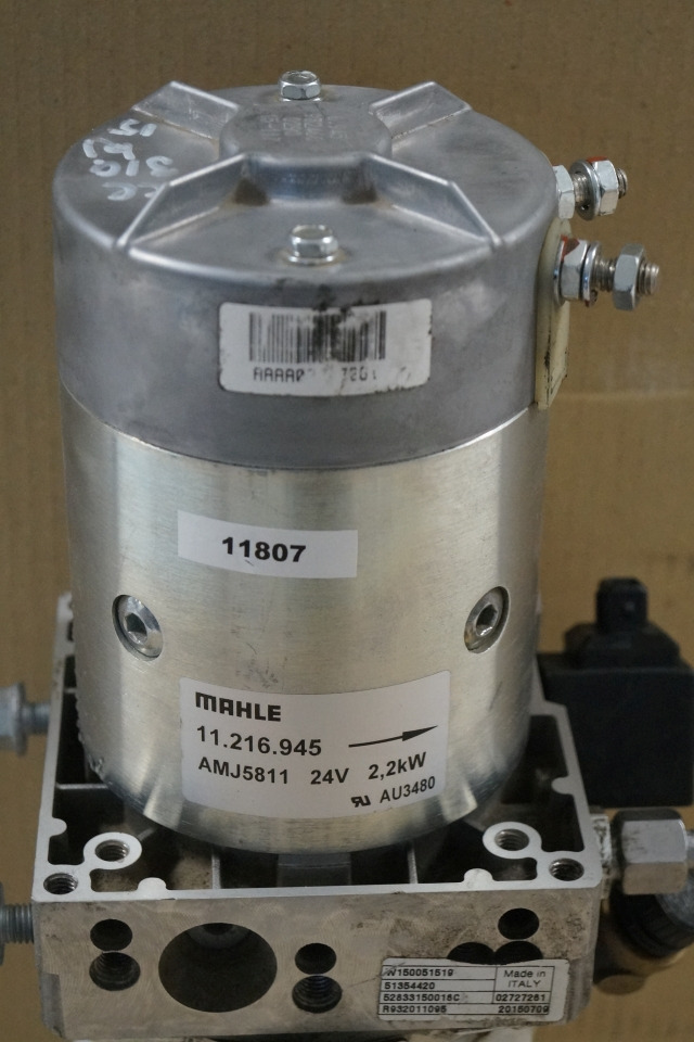 Jungheinrich 51064221 | Pump unit 24V 2,2KW Mahle AMJ5811 Pump motor 51056970 Pump unit 24V 2,2KW Mahle AMJ5811 Pump motor 51056970 Tank 16146890 Valve block 51305972 for ECE310 year 2015 - مضخة هيدروليكية - معدات المناولة: صورة 2 Jungheinrich 51064221 | Pump unit 24V 2,2KW Mahle AMJ5811 Pump motor 51056970 Pump unit 24V 2,2KW Mahle AMJ5811 Pump motor 51056970 Tank 16146890 Valve block 51305972 for ECE310 year 2015 - مضخة هيدروليكية - معدات المناولة: صورة 2