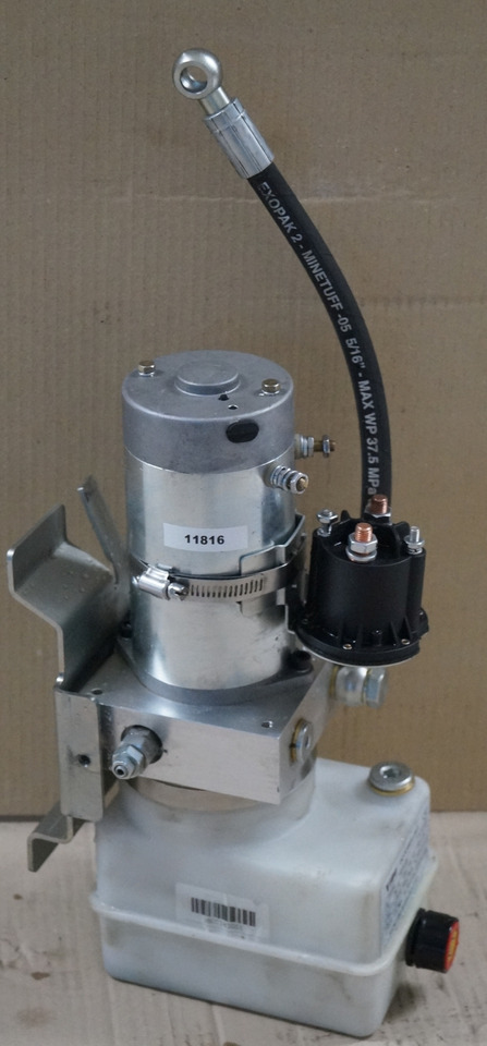 Jungheinrich 51773808 | Pump unit VIBO MD24120 24V 1,2Kw for EJE M13 Pump unit VIBO MD24120 24V 1,2Kw for EJE M13 - مضخة هيدروليكية - معدات المناولة: صورة 1 Jungheinrich 51773808 | Pump unit VIBO MD24120 24V 1,2Kw for EJE M13 Pump unit VIBO MD24120 24V 1,2Kw for EJE M13 - مضخة هيدروليكية - معدات المناولة: صورة 1