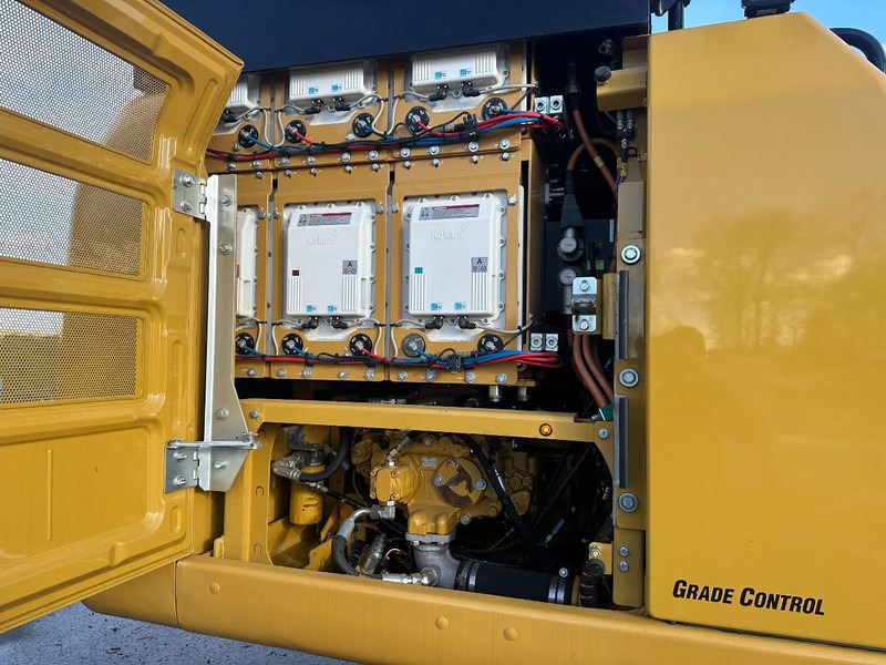 حفار زاحف Caterpillar 323FL Z-LINE Full Electric: صورة 9