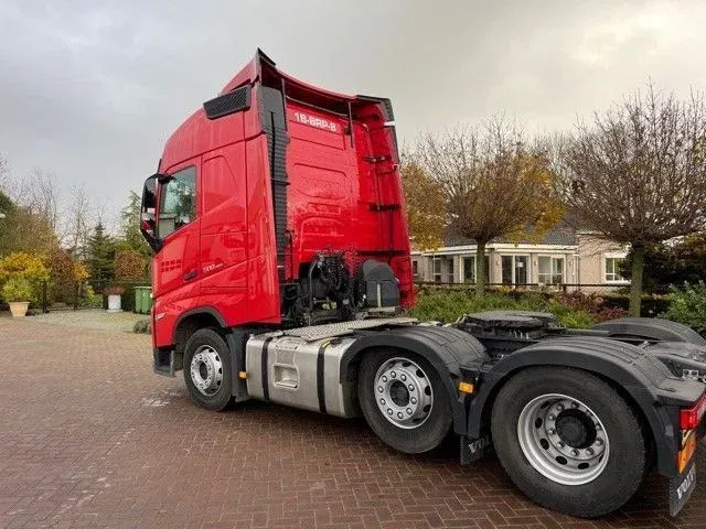 Volvo FH 500 PTO - شاحنة بهيكل معدني للمقصورة: صورة 4 Volvo FH 500 PTO - شاحنة بهيكل معدني للمقصورة: صورة 4