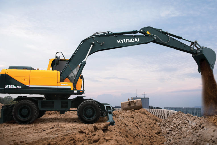 HYUNDAI R210W-9S - حفار ذو عجلات: صورة 1 HYUNDAI R210W-9S - حفار ذو عجلات: صورة 1