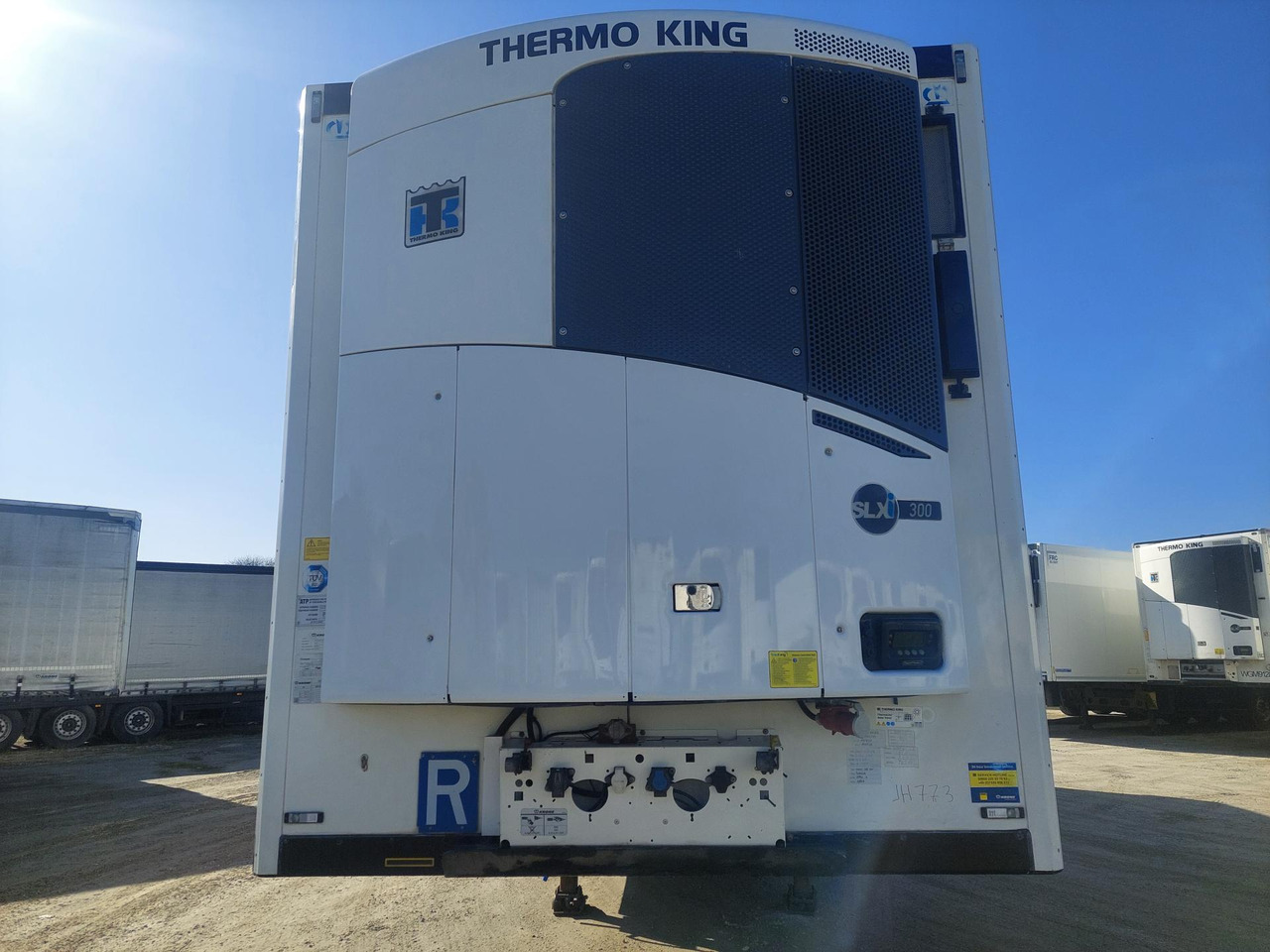 Krone SDR Double Deck Cool Liner FP45 ThermoKing SLXi 300 Lifting Axle - نصف مقطورة للتبريد: صورة 1 Krone SDR Double Deck Cool Liner FP45 ThermoKing SLXi 300 Lifting Axle - نصف مقطورة للتبريد: صورة 1