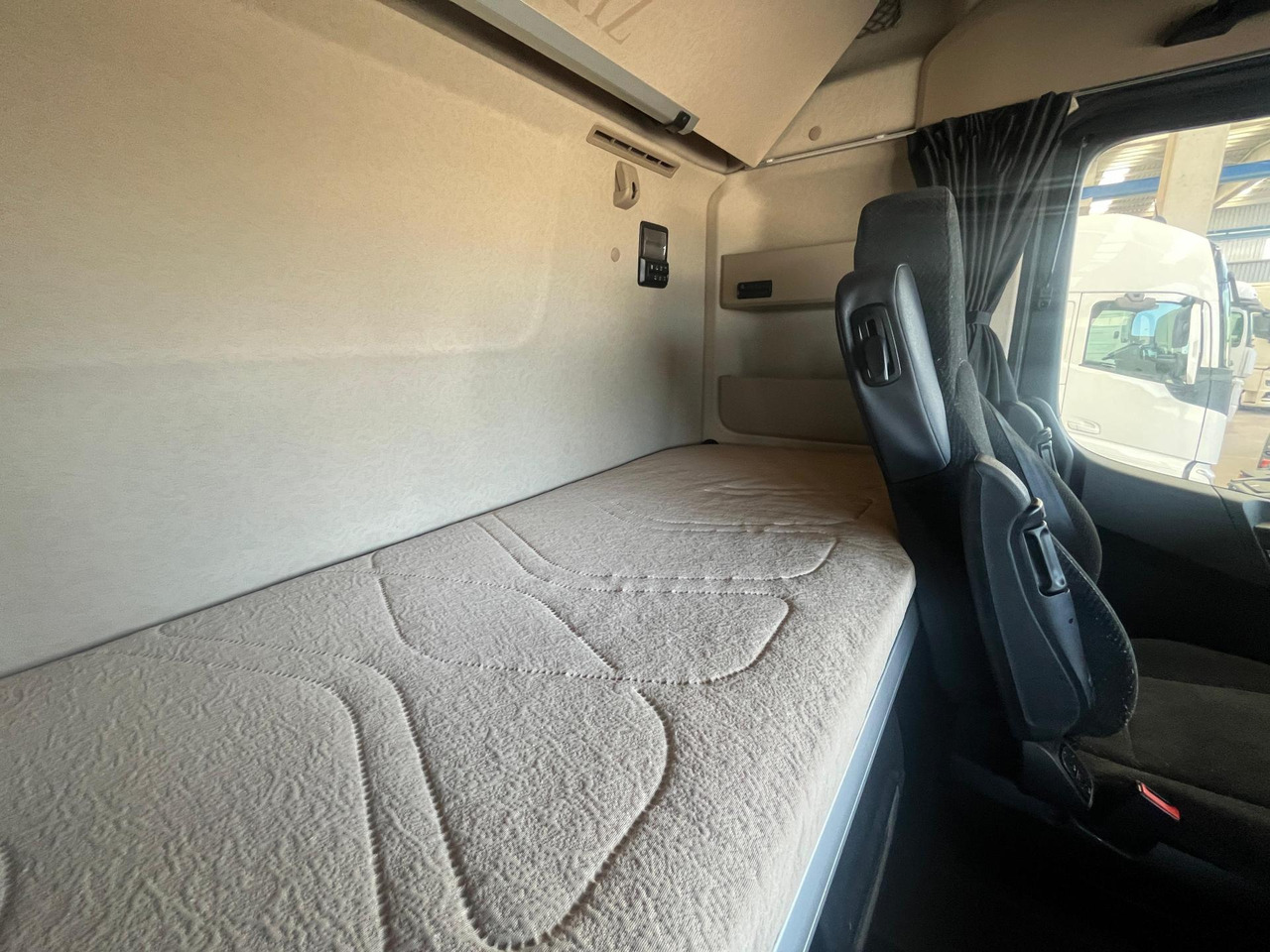 مقطورة السحب Mercedes-Benz Actros 5 1845 BigSpace: صورة 8