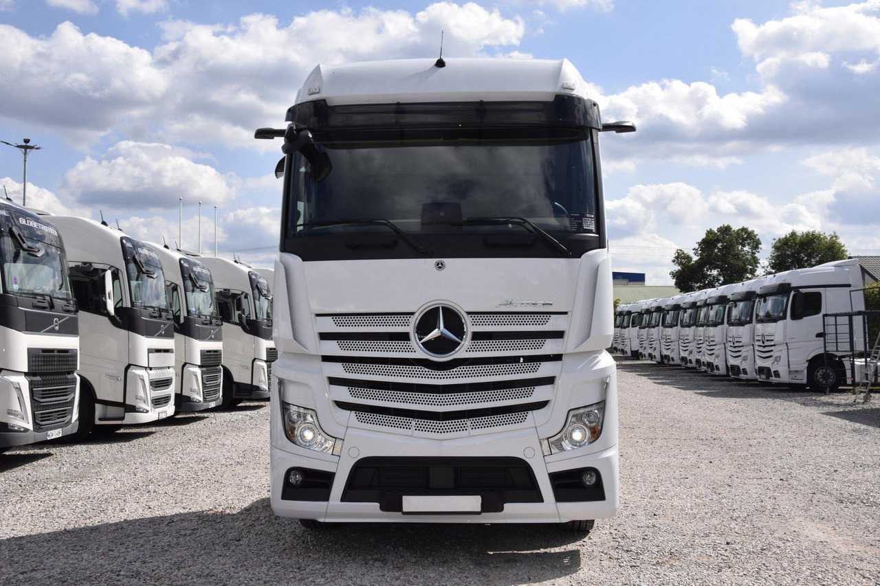Mercedes-Benz Actros 5 1845 BigSpace - مقطورة السحب: صورة 2 Mercedes-Benz Actros 5 1845 BigSpace - مقطورة السحب: صورة 2