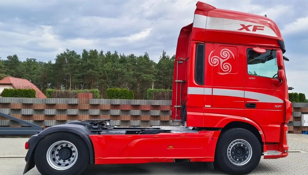 DAF XF 530 Super Space Cab | RETARDER | KLIMATYZACJA | EURO 6 | 2018 | 530 000 km - رأس تريلا: صورة 2 DAF XF 530 Super Space Cab | RETARDER | KLIMATYZACJA | EURO 6 | 2018 | 530 000 km - رأس تريلا: صورة 2