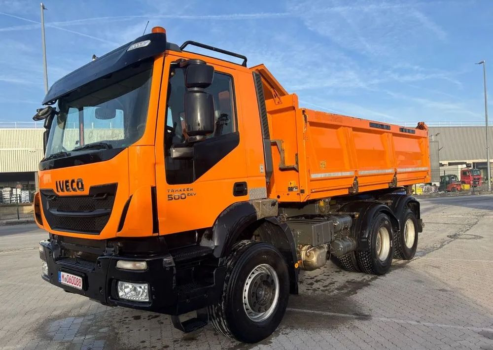 Iveco TRAKKER 500 EEV | Meiller Bordmatik | Wywrotka trójstronna | 6x4 | Euro 5 | Retarder | 500 KM - شاحنة قلاب: صورة 5 Iveco TRAKKER 500 EEV | Meiller Bordmatik | Wywrotka trójstronna | 6x4 | Euro 5 | Retarder | 500 KM - شاحنة قلاب: صورة 5