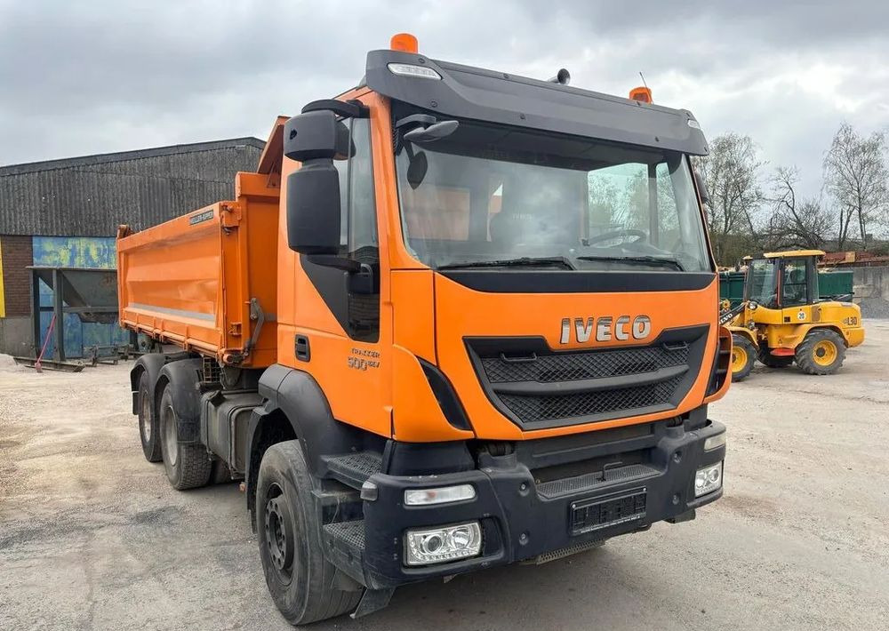 Iveco TRAKKER 500 EEV | Meiller Bordmatik | Wywrotka trójstronna | 6x4 | Euro 5 | Retarder | 500 KM - شاحنة قلاب: صورة 3 Iveco TRAKKER 500 EEV | Meiller Bordmatik | Wywrotka trójstronna | 6x4 | Euro 5 | Retarder | 500 KM - شاحنة قلاب: صورة 3