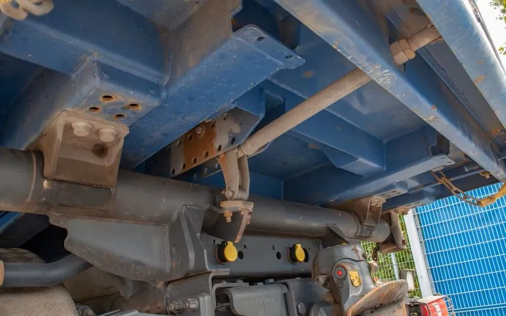 Mercedes-Benz Arocs 2652 6x4 – Wywrotka trójstronna Meiller z Bordmatik (Euro 6) - شاحنة قلاب: صورة 4 Mercedes-Benz Arocs 2652 6x4 – Wywrotka trójstronna Meiller z Bordmatik (Euro 6) - شاحنة قلاب: صورة 4