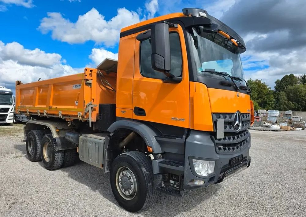 Mercedes-Benz Arocs 3345 6x6 Allrad / Bordmatic – Wywrotka Dautel | 449 KM | - شاحنة قلاب: صورة 2 Mercedes-Benz Arocs 3345 6x6 Allrad / Bordmatic – Wywrotka Dautel | 449 KM | - شاحنة قلاب: صورة 2