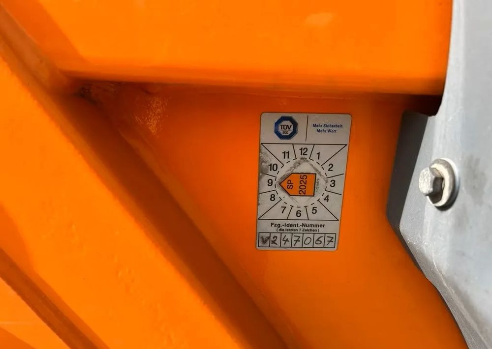 شاحنة قمامة Mercedes-Benz Econic 2630 L Faun Variopress Zöller / 1. właściciel / Euro6 / 6x2 /: صورة 9 شاحنة قمامة Mercedes-Benz Econic 2630 L Faun Variopress Zöller / 1. właściciel / Euro6 / 6x2 /: صورة 9