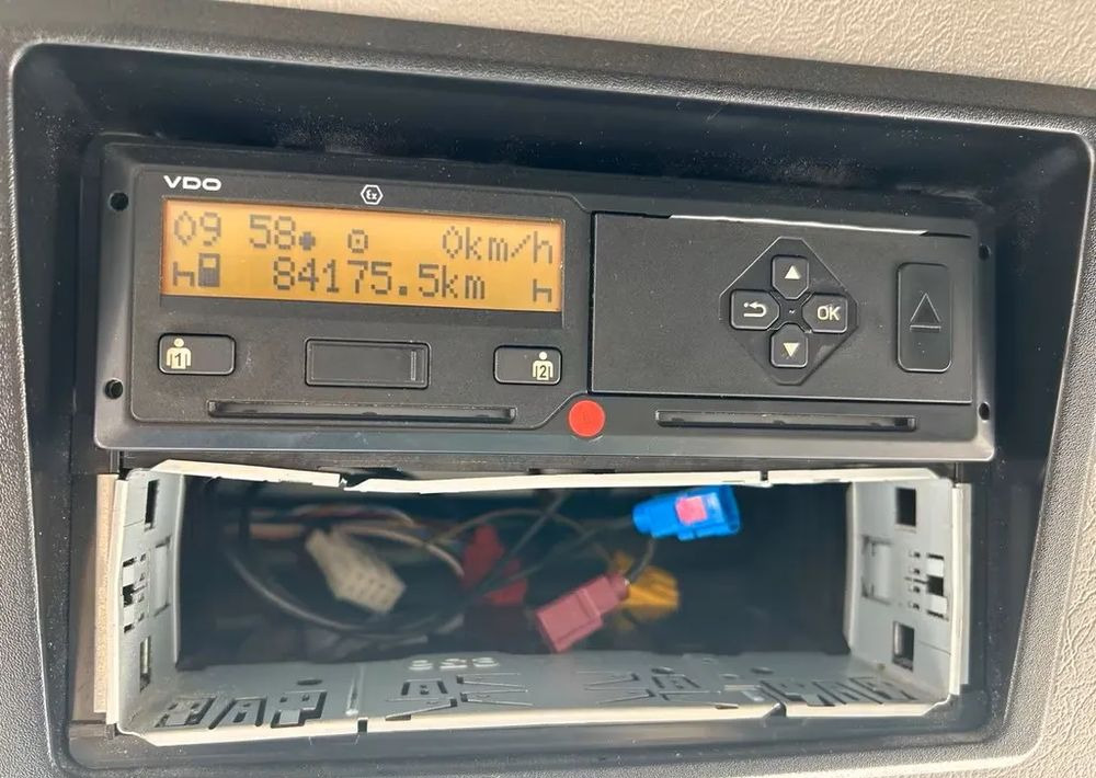 شاحنة قمامة Mercedes-Benz Econic 2630 L Faun Variopress Zöller / 1. właściciel / Euro6 / 6x2 /: صورة 6 شاحنة قمامة Mercedes-Benz Econic 2630 L Faun Variopress Zöller / 1. właściciel / Euro6 / 6x2 /: صورة 6