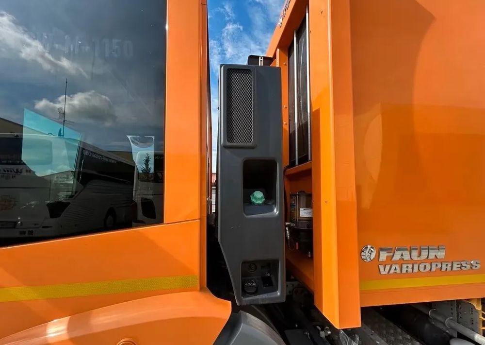 شاحنة قمامة Mercedes-Benz Econic 2630 L Faun Variopress Zöller / 1. właściciel / Euro6 / 6x2 /: صورة 13 شاحنة قمامة Mercedes-Benz Econic 2630 L Faun Variopress Zöller / 1. właściciel / Euro6 / 6x2 /: صورة 13
