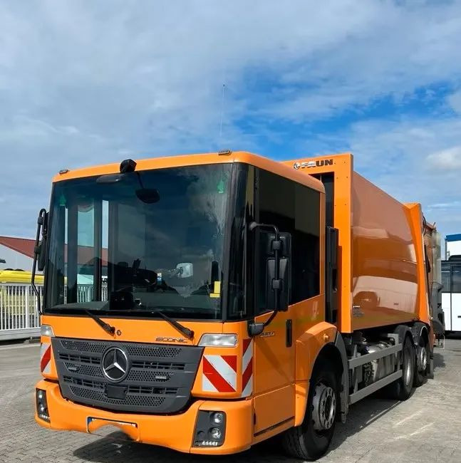 Mercedes-Benz Econic 2630 L Faun Variopress Zöller / 1. właściciel / Euro6 / 6x2 / - شاحنة قمامة: صورة 2 Mercedes-Benz Econic 2630 L Faun Variopress Zöller / 1. właściciel / Euro6 / 6x2 / - شاحنة قمامة: صورة 2