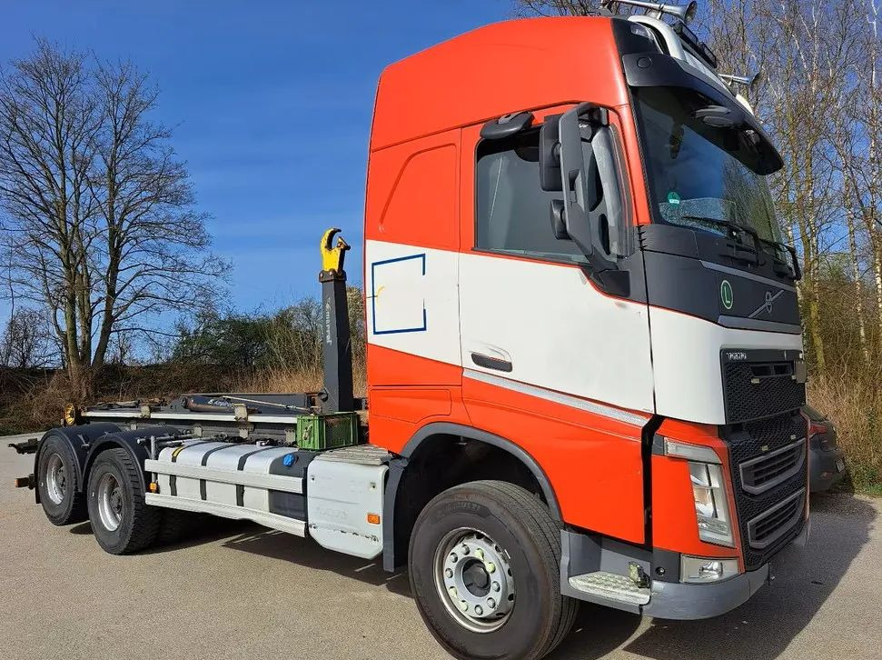 Volvo FH 64 R510 High-Line • 6x4 • Klimatyzacja postojowa • Hakowiec• Euro6 • zawieszenie pneumatyczne - شاحنة برافعة خطافية: صورة 1 Volvo FH 64 R510 High-Line • 6x4 • Klimatyzacja postojowa • Hakowiec• Euro6 • zawieszenie pneumatyczne - شاحنة برافعة خطافية: صورة 1