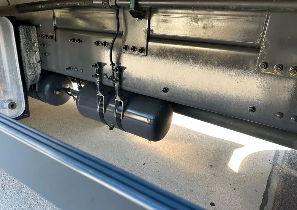 Volvo FM420 6x2 | HDS Atlas AK 186-3 z przestrzenią ładunkową | Euro6 |238 000 km - شاحنات مسطحة, شاحنة كرين: صورة 3 Volvo FM420 6x2 | HDS Atlas AK 186-3 z przestrzenią ładunkową | Euro6 |238 000 km - شاحنات مسطحة, شاحنة كرين: صورة 3