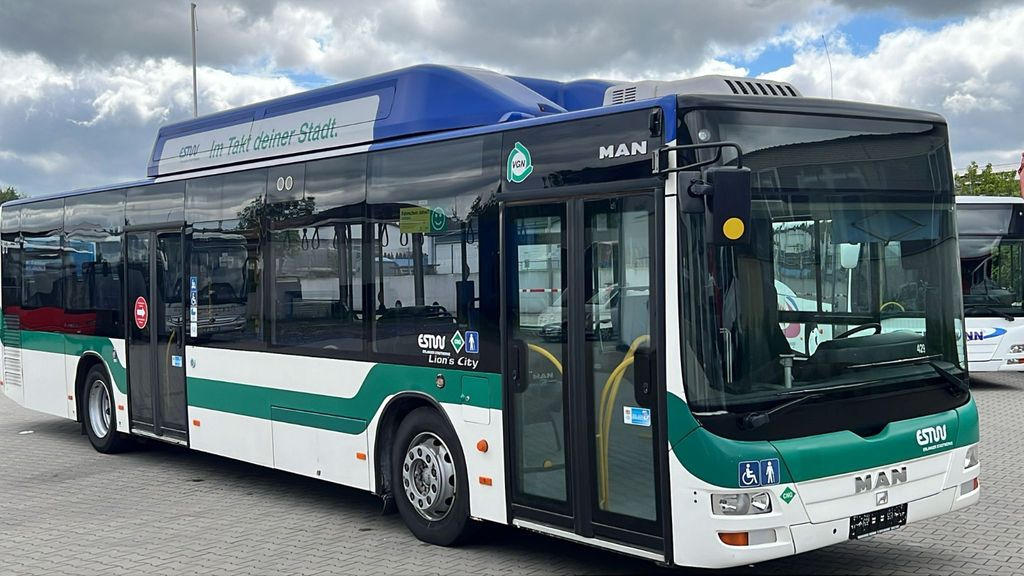 MAN A 21 CNG Euro 5 EEV MAN A 21 CNG Euro 5 EEV - حافلة المدينة: صورة 1 MAN A 21 CNG Euro 5 EEV MAN A 21 CNG Euro 5 EEV - حافلة المدينة: صورة 1