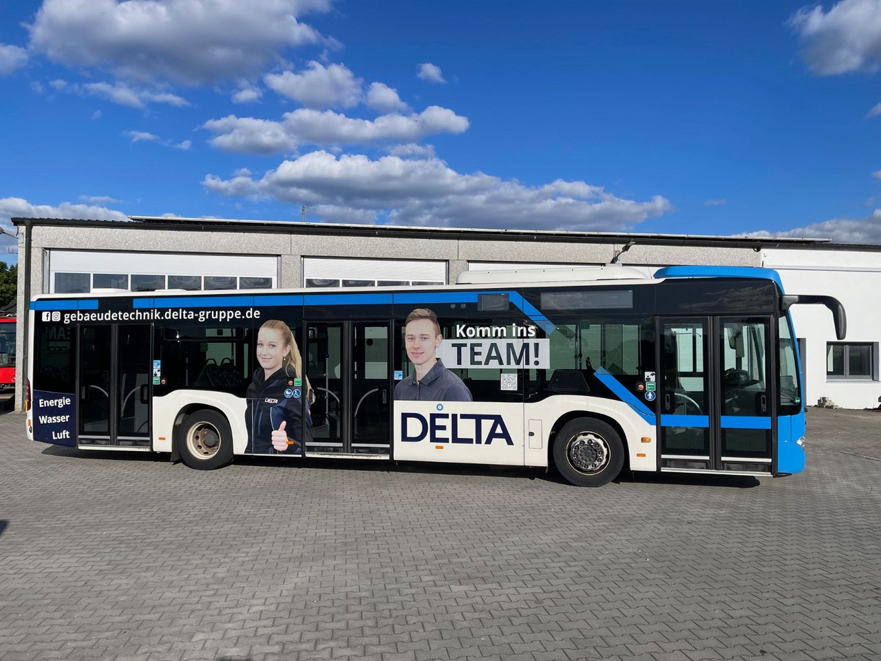 Mercedes-Benz O 530 Citaro C2 / 3-Türer / Vollklimaanlage - حافلة المدينة: صورة 2 Mercedes-Benz O 530 Citaro C2 / 3-Türer / Vollklimaanlage - حافلة المدينة: صورة 2