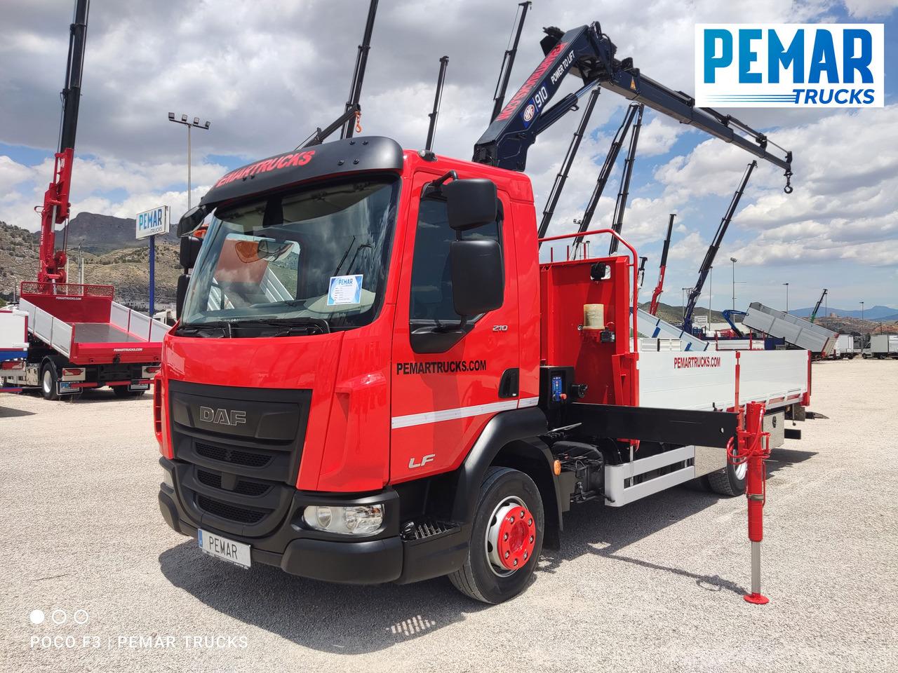 DAF LF 210 GRUA CAJA FIJA - شاحنات مسطحة, شاحنة كرين: صورة 1 DAF LF 210 GRUA CAJA FIJA - شاحنات مسطحة, شاحنة كرين: صورة 1