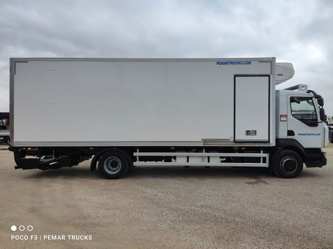 RENAULT MIDLUM D16 240 EURO 6 - شاحنة ذات مبرد: صورة 4 RENAULT MIDLUM D16 240 EURO 6 - شاحنة ذات مبرد: صورة 4