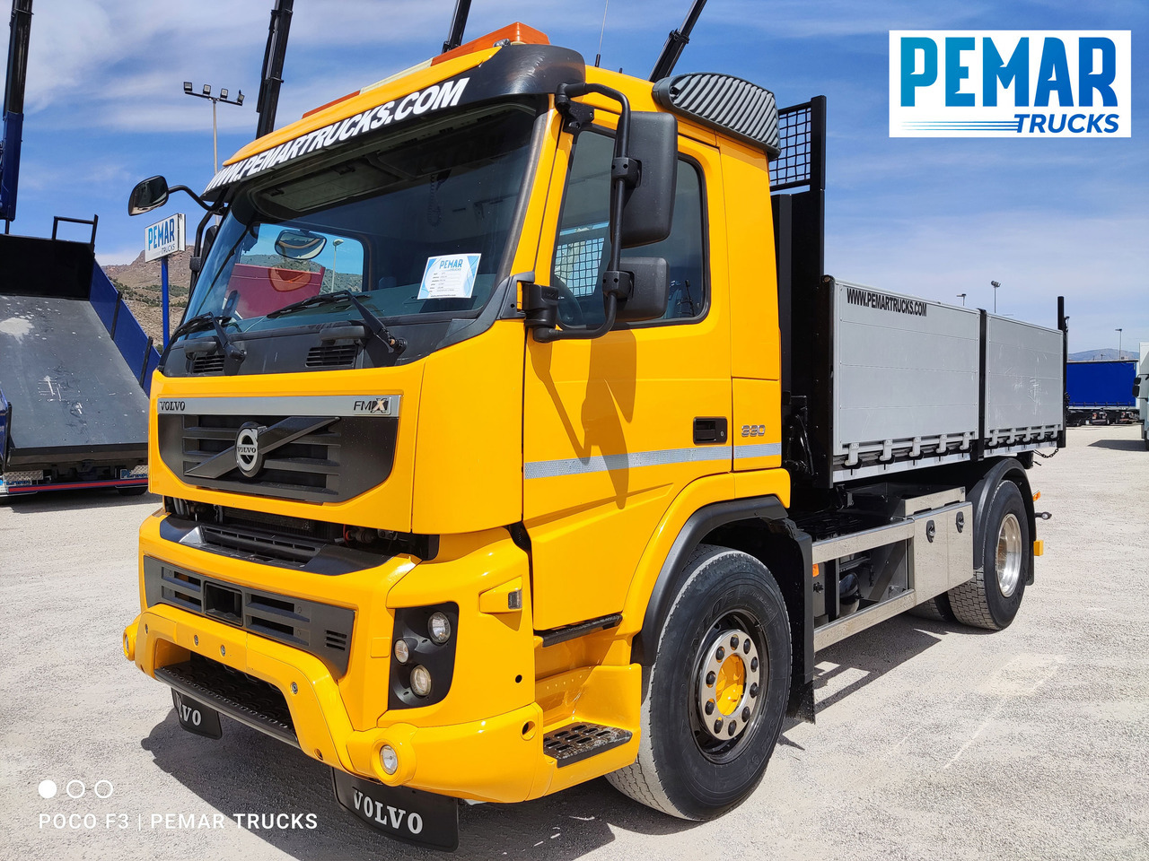 VOLVO FMX 330 BASCULANTE 18T - شاحنة قلاب: صورة 2 VOLVO FMX 330 BASCULANTE 18T - شاحنة قلاب: صورة 2